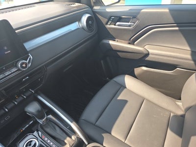 2024 Chevrolet Colorado 4WD LT