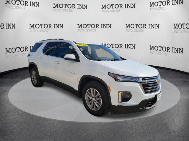 2023 Chevrolet Traverse LT Leather