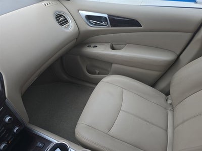 2013 Nissan Pathfinder SL