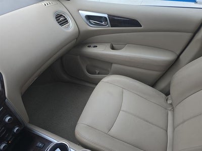 2013 Nissan Pathfinder SL