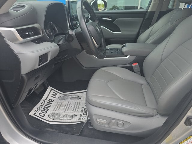 2022 Toyota Highlander XLE