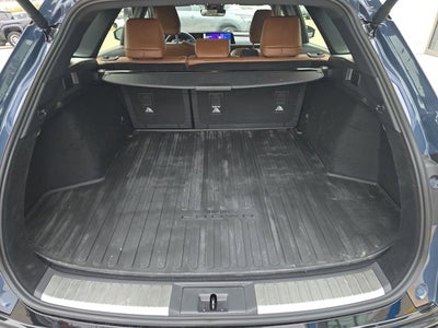 2025 Toyota CROWN SIGNIA XLE