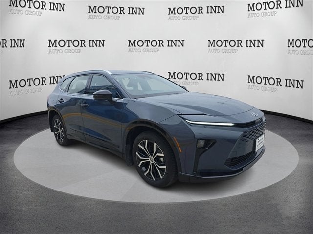 2025 Toyota CROWN SIGNIA XLE