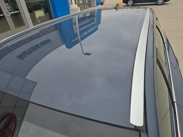 2025 Toyota CROWN SIGNIA XLE