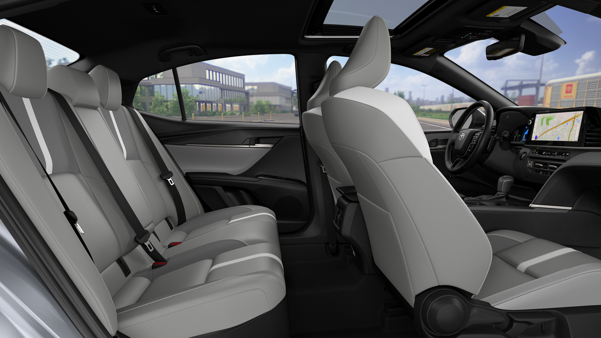 2027 Toyota Camry SE AWD