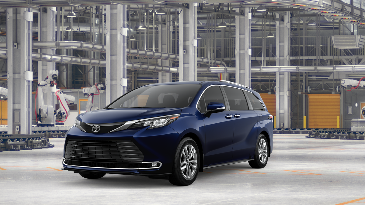 2026 Toyota Sienna Limited 7-Passenger Hybrid AWD's photo