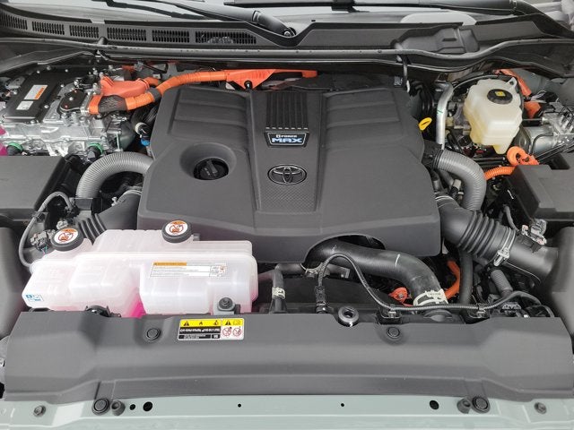 2026 Toyota Tundra i-FORCE MAX Tundra Platinum